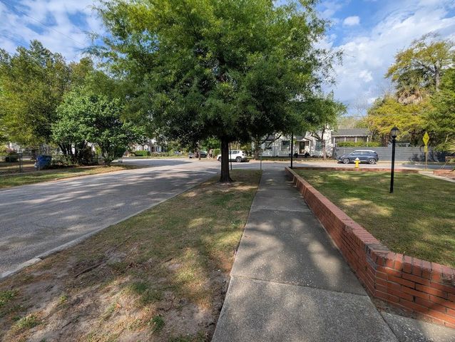 21 Hester Street 8, Charleston, SC 29403