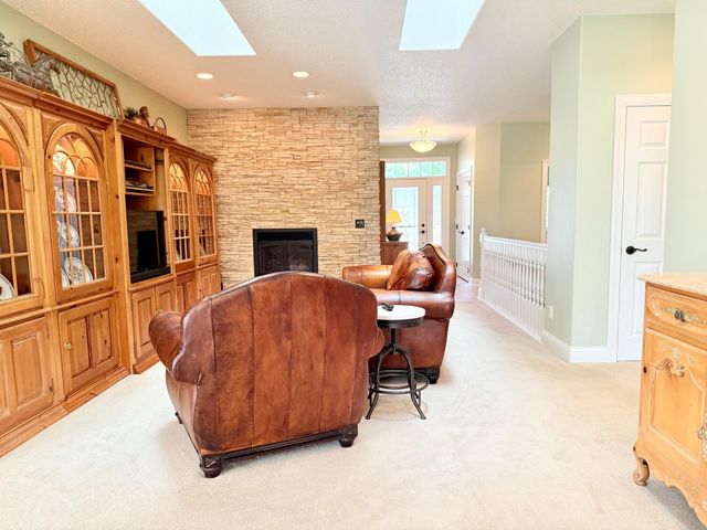 533 Hampton Drive W, Moorhead, MN 56560