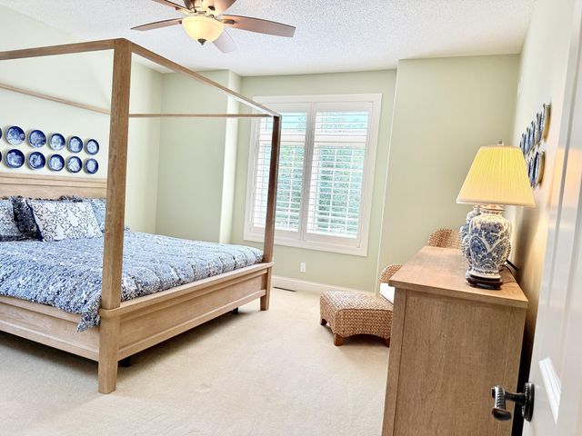 533 Hampton Drive W, Moorhead, MN 56560