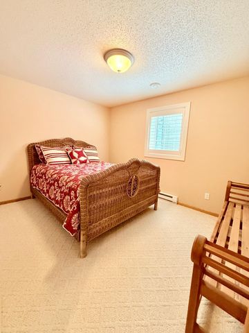 533 Hampton Drive W, Moorhead, MN 56560