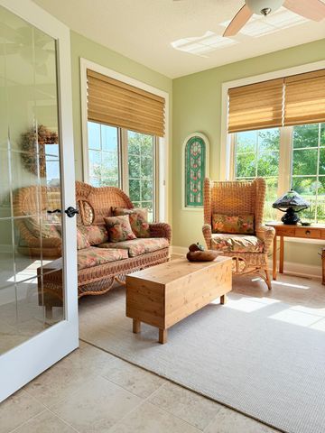 533 Hampton Drive W, Moorhead, MN 56560