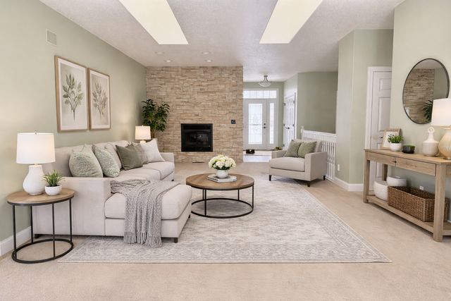 533 Hampton Drive W, Moorhead, MN 56560