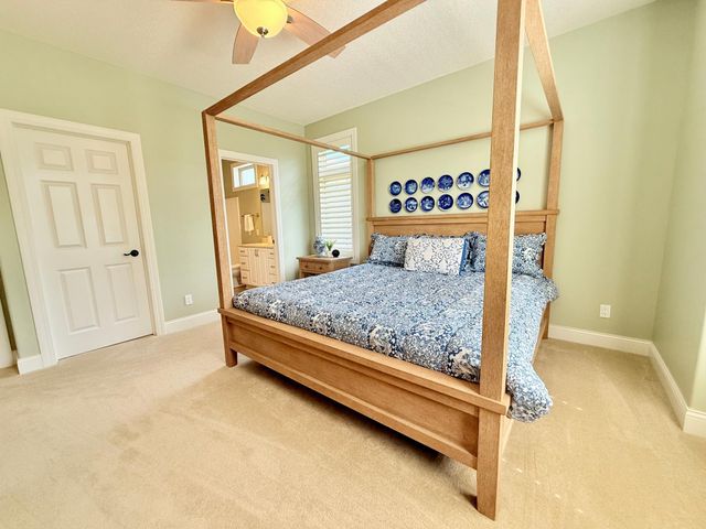 533 Hampton Drive W, Moorhead, MN 56560