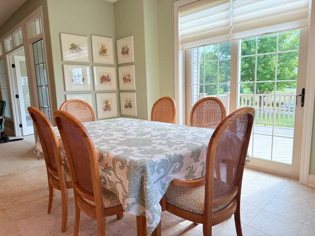 533 Hampton Drive W, Moorhead, MN 56560