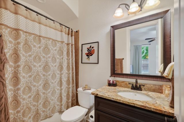 18 Sundown Ridge Place, The Woodlands, TX 77375