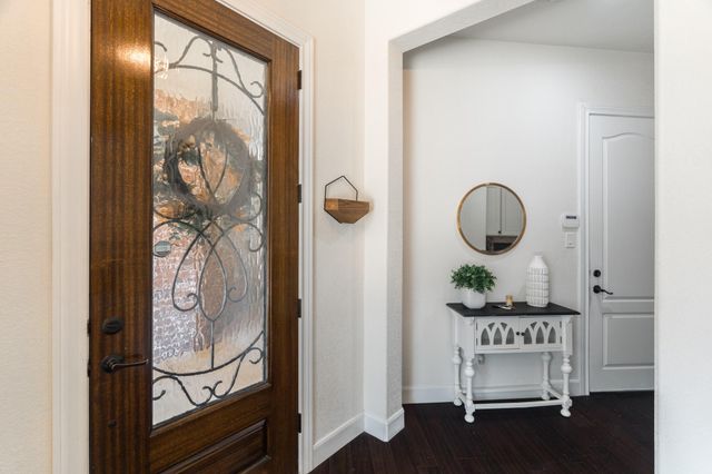 18 Sundown Ridge Place, The Woodlands, TX 77375