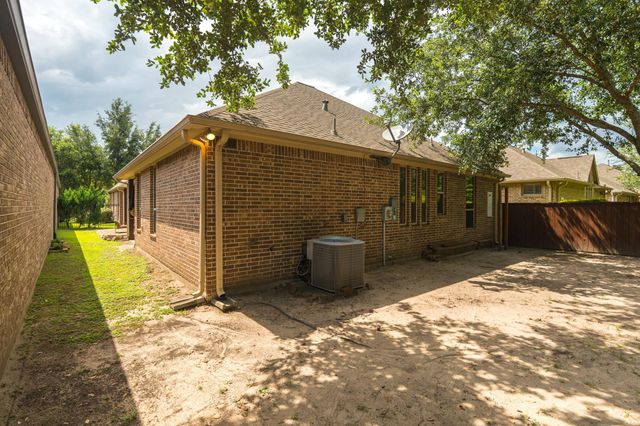 18 Sundown Ridge Place, The Woodlands, TX 77375