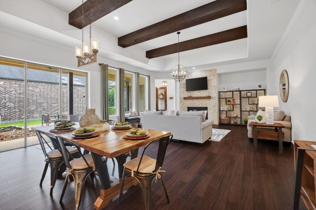 18 Sundown Ridge Place, The Woodlands, TX 77375