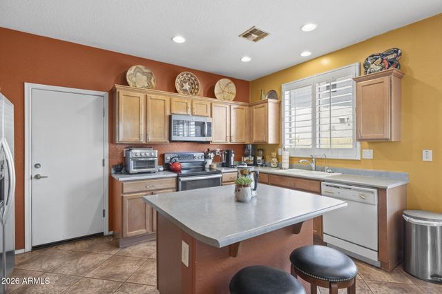 2510 W Steinbeck Court, Anthem, AZ 85086