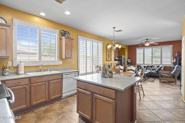 2510 W Steinbeck Court, Anthem, AZ 85086
