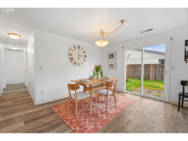 13816 Ne 85TH St, Vancouver, WA 98682