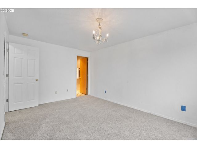 13816 Ne 85TH St, Vancouver, WA 98682