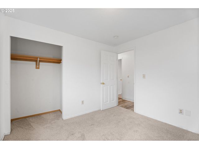 13816 Ne 85TH St, Vancouver, WA 98682