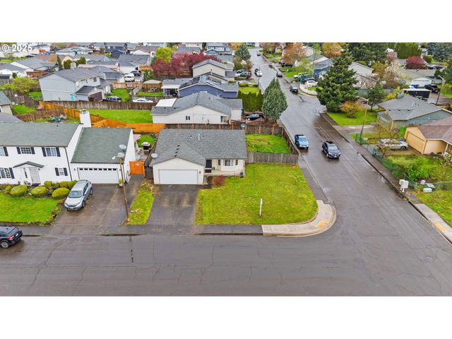 13816 Ne 85TH St, Vancouver, WA 98682