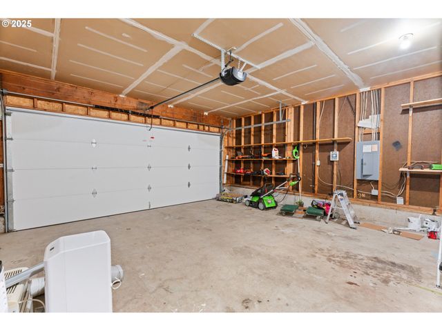 13816 Ne 85TH St, Vancouver, WA 98682