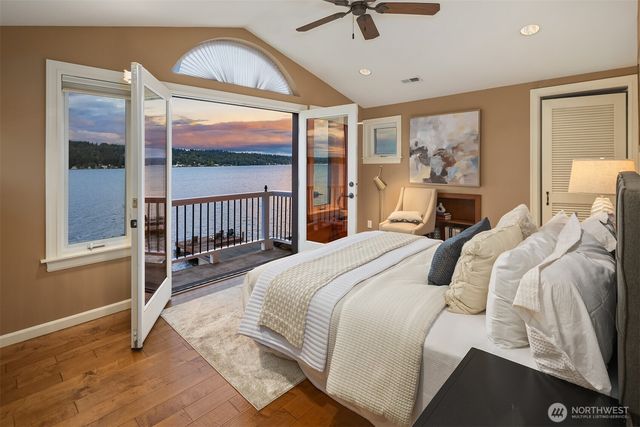 11754 Riviera Place NE, Seattle, WA 98125