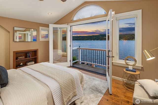 11754 Riviera Place NE, Seattle, WA 98125