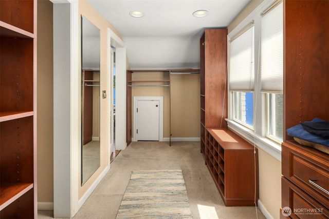 11754 Riviera Place NE, Seattle, WA 98125