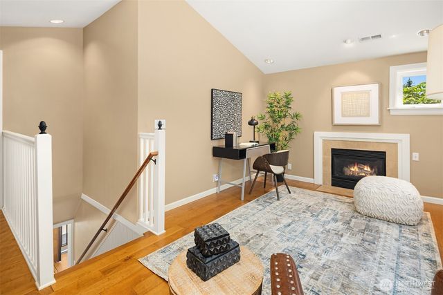 11754 Riviera Place NE, Seattle, WA 98125