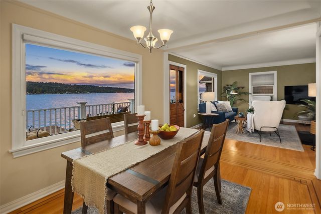 11754 Riviera Place NE, Seattle, WA 98125