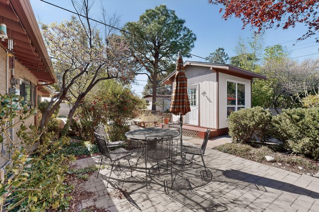 1511 Columbia Drive NE, Albuquerque, NM 87106