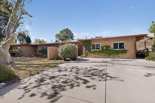 1511 Columbia Drive NE, Albuquerque, NM 87106