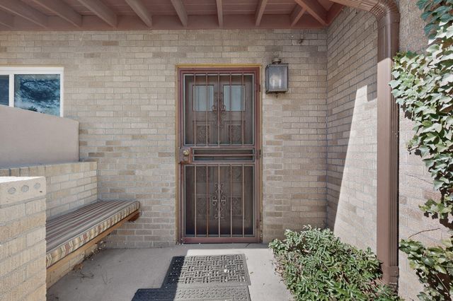 1511 Columbia Drive NE, Albuquerque, NM 87106