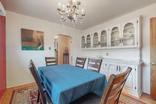 1511 Columbia Drive NE, Albuquerque, NM 87106