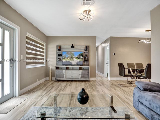 491 SE 23rd Ave, Pompano Beach, FL 33062