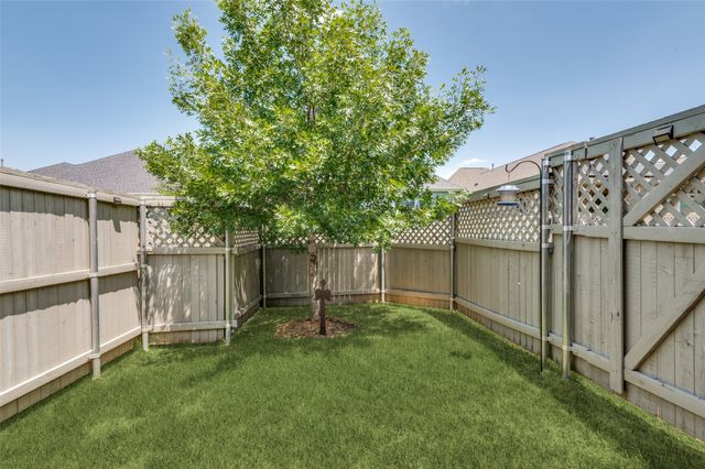 2440 Elm Place, Northlake, TX 76247