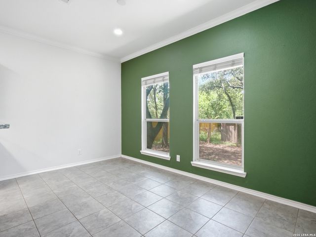 535 WILLOW GROVE DR, San Antonio, TX 78245