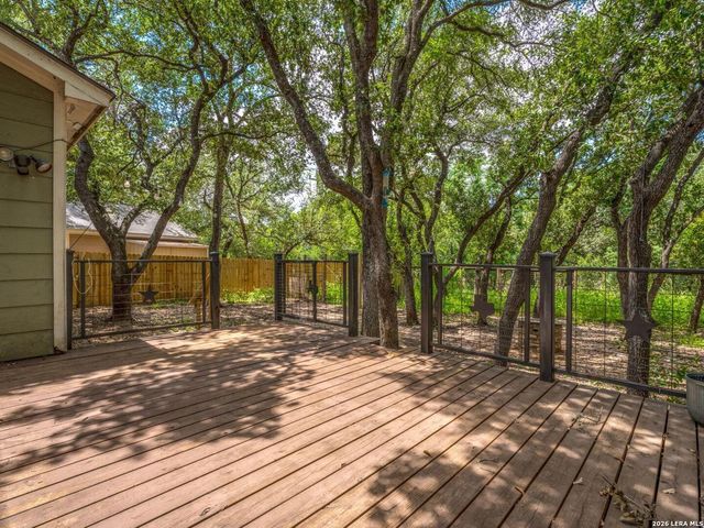 535 WILLOW GROVE DR, San Antonio, TX 78245