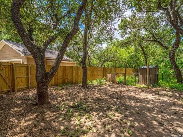 535 WILLOW GROVE DR, San Antonio, TX 78245