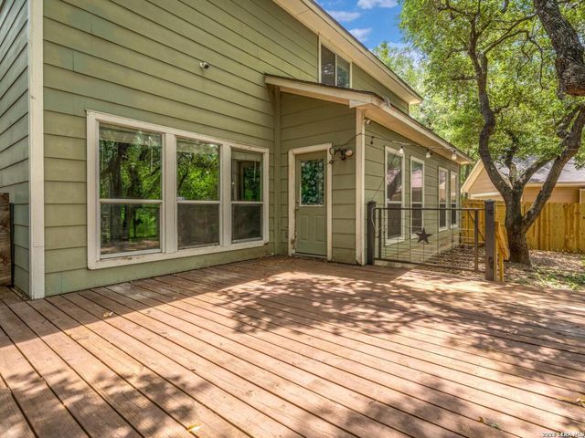 535 WILLOW GROVE DR, San Antonio, TX 78245