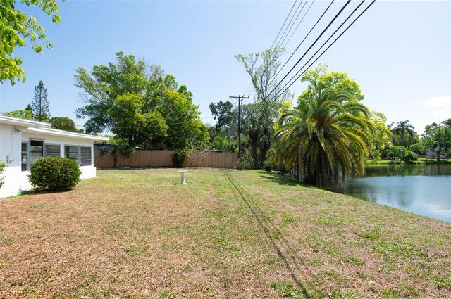 15348 BEDFORD CIRCLE W, Clearwater, FL 33764