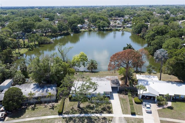 15348 BEDFORD CIRCLE W, Clearwater, FL 33764