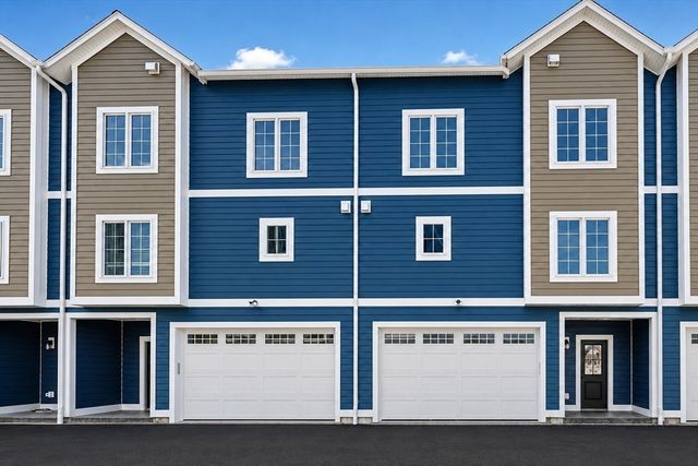 2 Nylah Crossing 2, Franklin, MA 02038
