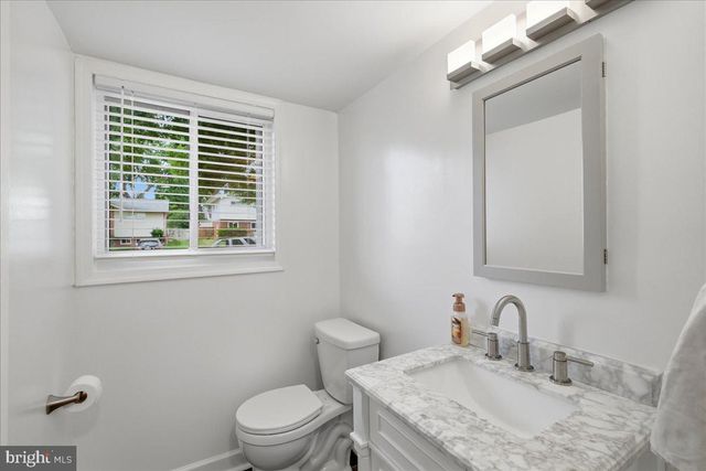 709 N PRYOR ST, Alexandria, VA 22304