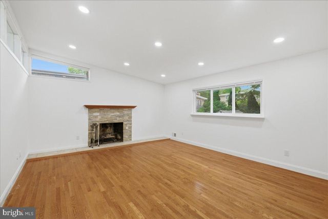 709 N PRYOR ST, Alexandria, VA 22304