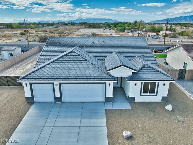 4601 East Honey Locust Drive, Pahrump, NV 89061