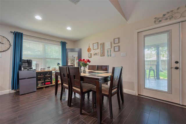 3207 Pheasant Trail Drive, Sugar Land, TX 77498