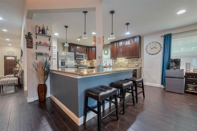 3207 Pheasant Trail Drive, Sugar Land, TX 77498