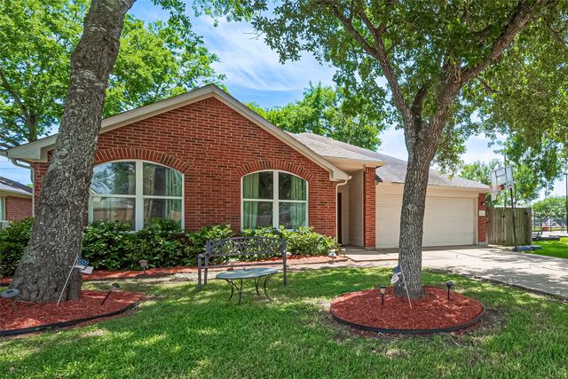 3207 Pheasant Trail Drive, Sugar Land, TX 77498