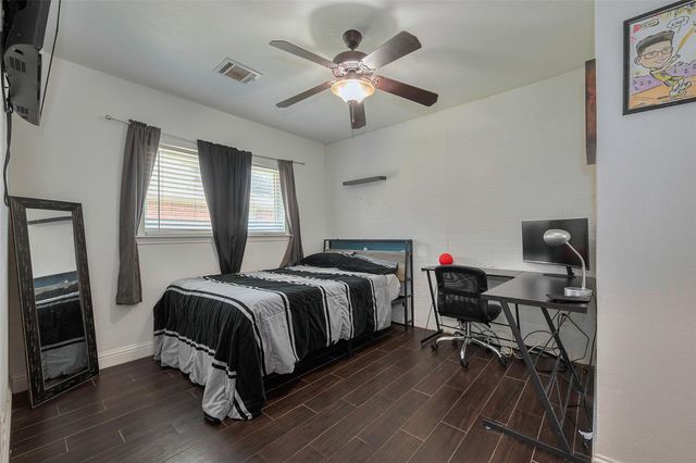 3207 Pheasant Trail Drive, Sugar Land, TX 77498