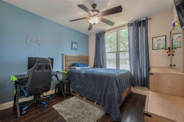 3207 Pheasant Trail Drive, Sugar Land, TX 77498
