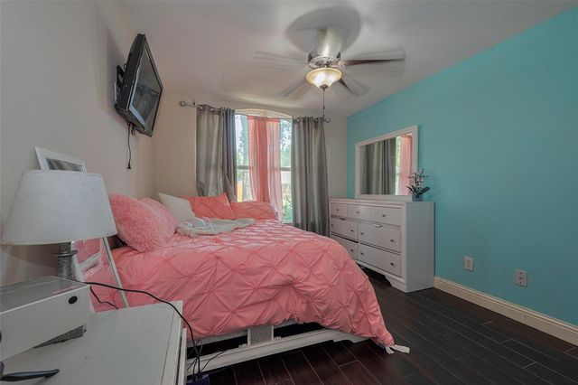 3207 Pheasant Trail Drive, Sugar Land, TX 77498
