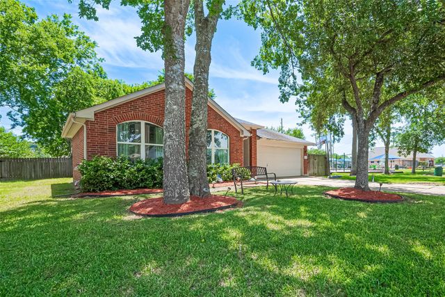 3207 Pheasant Trail Drive, Sugar Land, TX 77498