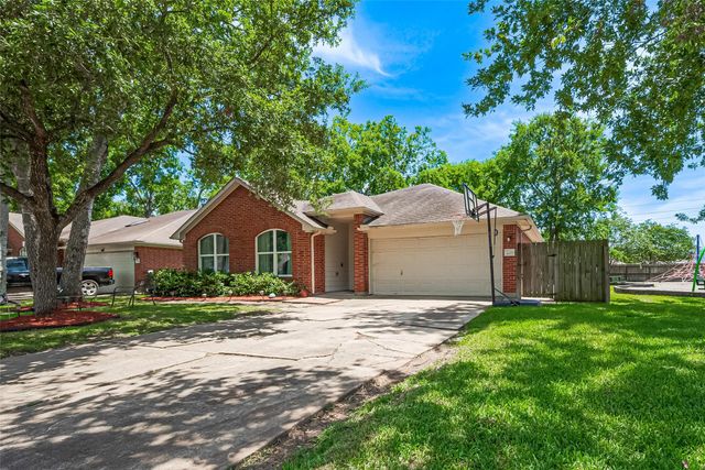 3207 Pheasant Trail Drive, Sugar Land, TX 77498