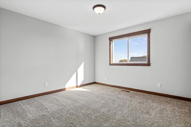 1604 Spruce Street, Farmington, MN 55024