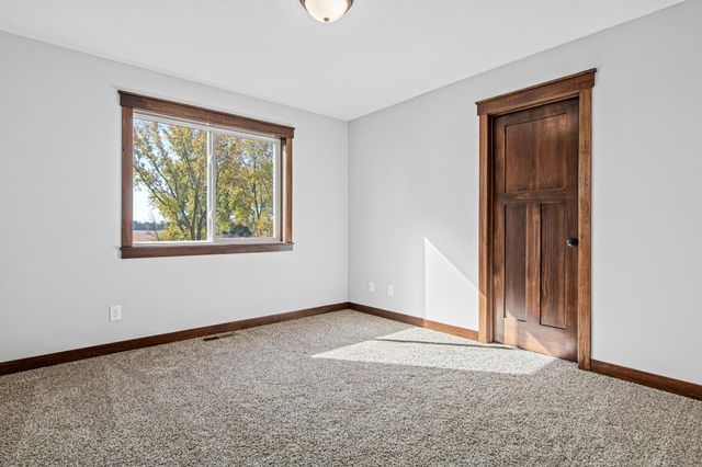 1604 Spruce Street, Farmington, MN 55024